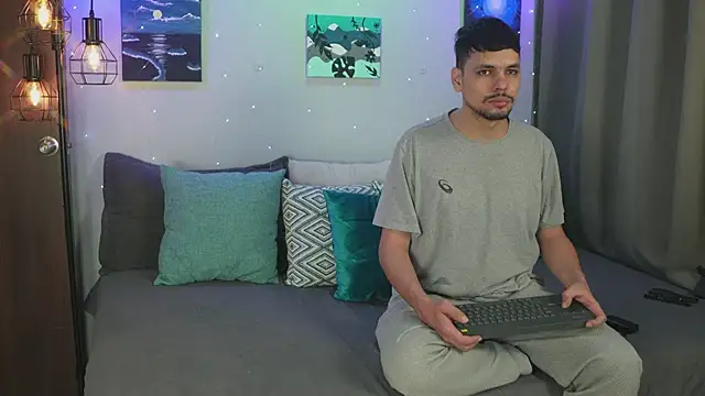 Cleoanubis- online show from 10, 11, 2025