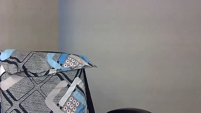 lola-   online show from 15, 10, 2025