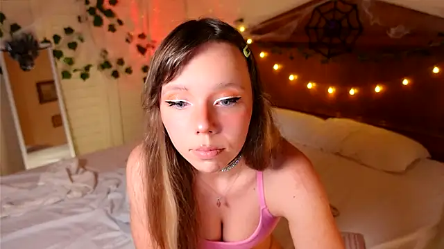 Snapshot of Ayra_Lust chatting on 25, 10, 2025 Ayra Lust online show from 25, 10, 2025