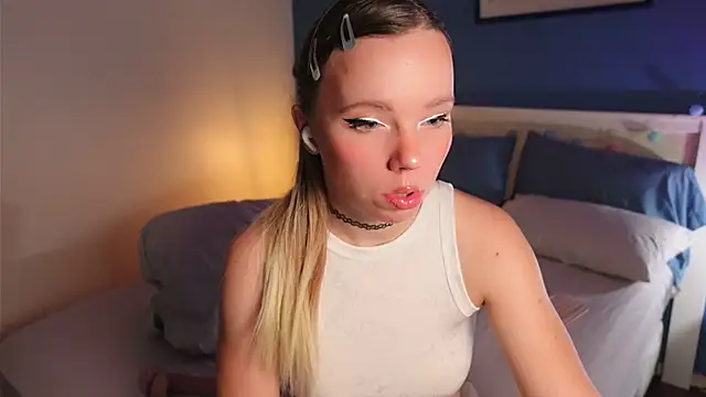 Snapshot of Ayra_Lust chatting on 29, 3, 2026 Ayra Lust online show from 29, 3, 2026