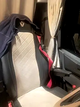 Snapshot of cuplubijoanna chatting on 25, 2, 2025 cuplubijoanna online show from 25, 2, 2025