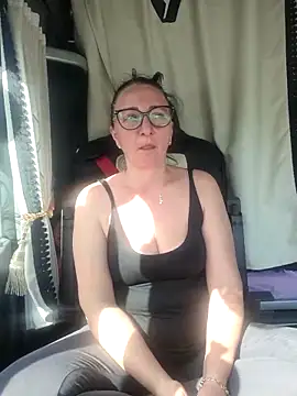 Snapshot of cuplubijoanna chatting on 1, 3, 2025 cuplubijoanna online show from 1, 3, 2025