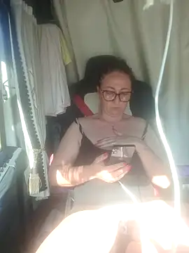 Snapshot of cuplubijoanna chatting on 5, 3, 2025 cuplubijoanna online show from 5, 3, 2025