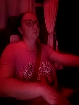 Snapshot of cuplubijoanna chatting on 8, 3, 2025 cuplubijoanna online show from 8, 3, 2025