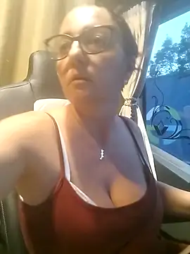 Snapshot of cuplubijoanna chatting on 9, 9, 2025 cuplubijoanna online show from 9, 9, 2025