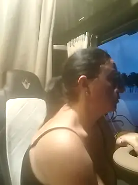 Snapshot of cuplubijoanna chatting on 3, 10, 2025 cuplubijoanna online show from 3, 10, 2025