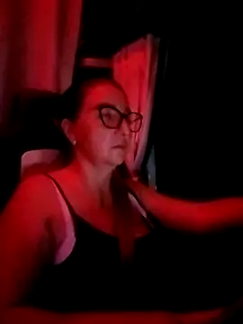 Snapshot of cuplubijoanna chatting on 18, 10, 2025 cuplubijoanna online show from 18, 10, 2025