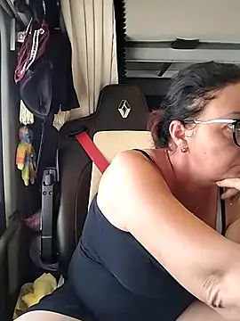 Snapshot of cuplubijoanna chatting on 28, 10, 2025 cuplubijoanna online show from 28, 10, 2025