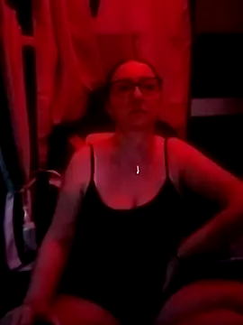 Snapshot of cuplubijoanna chatting on 29, 10, 2025 cuplubijoanna online show from 29, 10, 2025