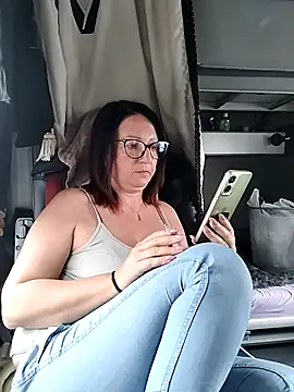 Snapshot of cuplubijoanna chatting on 7, 11, 2025 cuplubijoanna online show from 7, 11, 2025