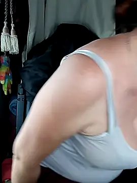 Snapshot of cuplubijoanna chatting on 21, 11, 2025 cuplubijoanna online show from 21, 11, 2025