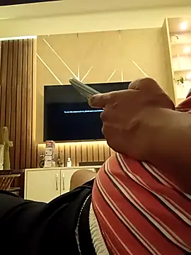 Snapshot of SexyMama_boy chatting on 18, 4, 2026 SexyMama boy online show from 18, 4, 2026
