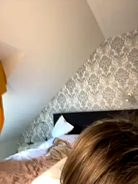 JuicyFruits93 online show from 30, 9, 2025