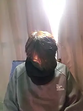 Snapshot of MANNZAAo06 chatting on 4, 12, 2025 MANNZAAo06 online show from 4, 12, 2025