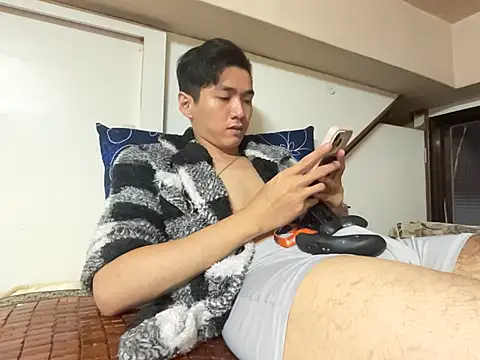 Adam XDZ online show from 30, 11, 2025