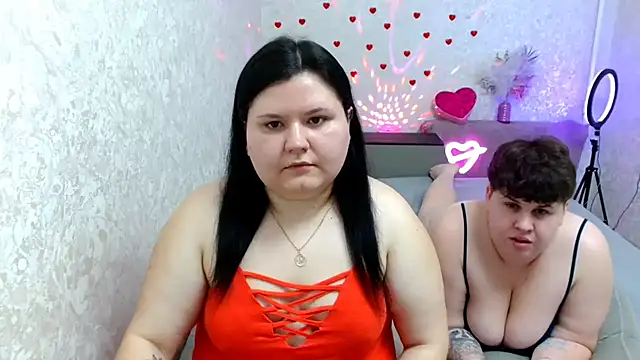 BeckyAndHellen online show from 15, 2, 2025