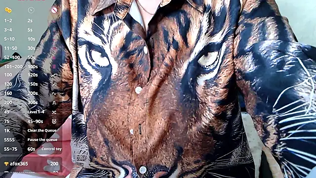 RoseStarr online show from 23, 10, 2025