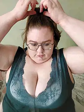 Chloe WS online show from 3, 10, 2025