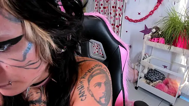 lady sontse  online show from 14, 5, 2026