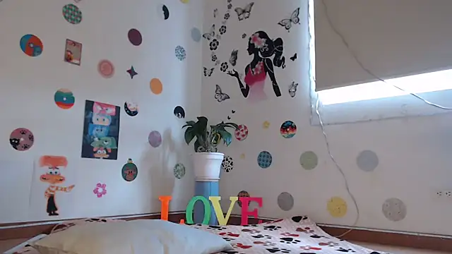 Yaumiko online show from 28, 1, 2025