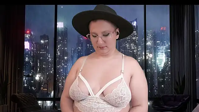 Ximenna Cruz online show from 19, 12, 2024