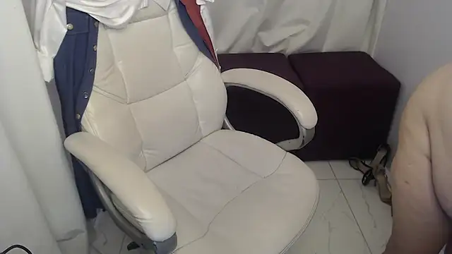 Snapshot of paiper_halliwey chatting on 18, 12, 2024 paiper halliwey online show from 18, 12, 2024