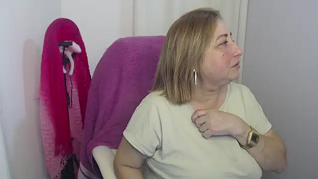 Snapshot of paiper_halliwey chatting on 10, 1, 2025 paiper halliwey online show from 10, 1, 2025