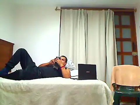 Snapshot of lozter345 chatting on 11, 9, 2025 lozter345 online show from 11, 9, 2025