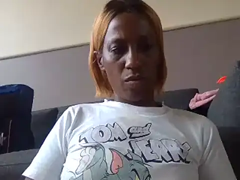 Snapshot of AfricanPrincesss2 chatting on 8, 1, 2025 AfricanPrincesss2 online show from 8, 1, 2025
