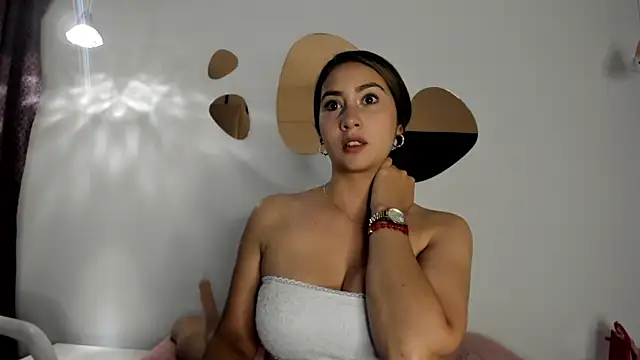 Snapshot of ValentinaaF chatting on 27, 2, 2026 ValentinaaF online show from 27, 2, 2026