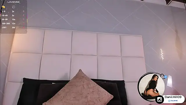 danii hill  online show from 14, 1, 2026