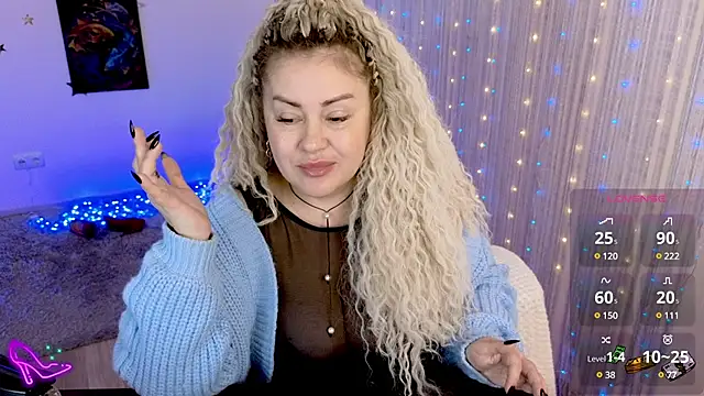 misskaassandraa online show from 9, 12, 2024