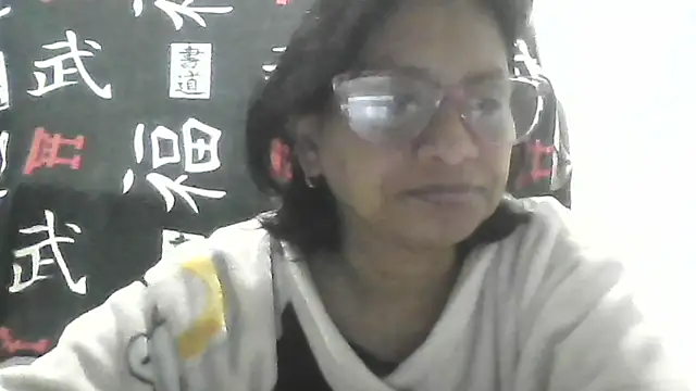 Snapshot of titssmall123 chatting on 14, 5, 2026 titssmall123 online show from 14, 5, 2026