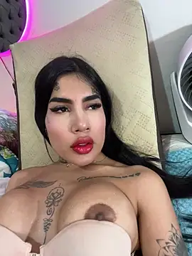 saragill323 online show from 17, 1, 2025