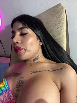 saragill323 online show from 21, 3, 2025