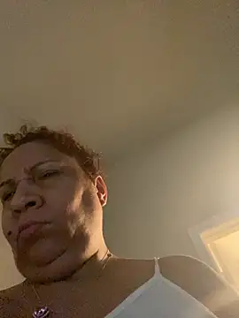 ladycreamypr2 online show from 26, 5, 2026