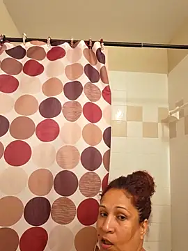 ladycreamypr2 online show from 27, 5, 2026