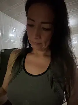 Yulia sx online show from 2, 4, 2026