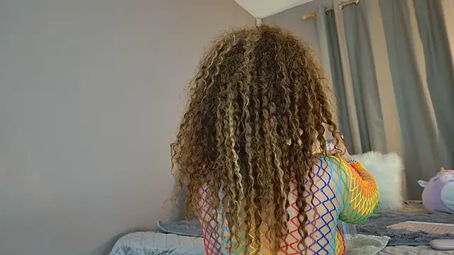 KatBigBum online show from 19, 6, 2026