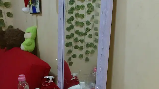 Latin Mature975 online show from 11, 2, 2025