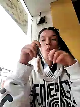 Snapshot of rebekka_simpson chatting on 1, 2, 2025 rebekka simpson online show from 1, 2, 2025