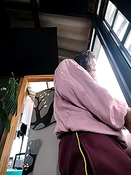 Snapshot of rebekka_simpson chatting on 6, 3, 2025 rebekka simpson online show from 6, 3, 2025