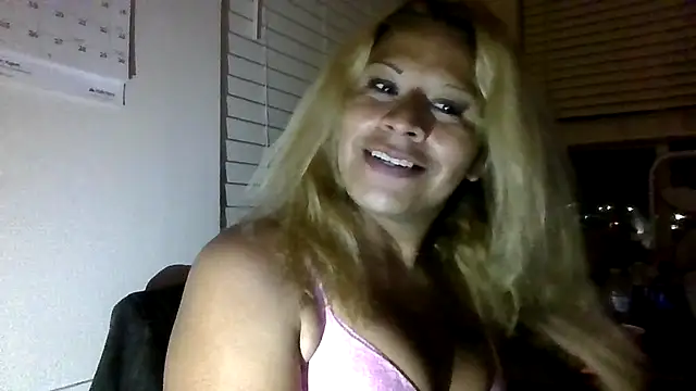 allissonw13 online show from 13, 7, 2026