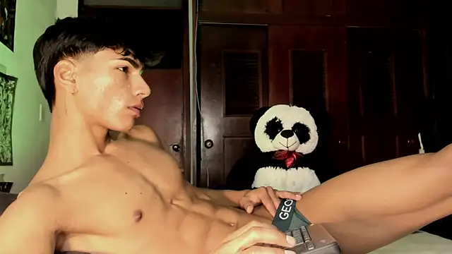 Snapshot of Teo_skinny chatting on 15, 5, 2026 Teo skinny online show from 15, 5, 2026