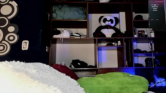 Snapshot of Teo_skinny chatting on 23, 7, 2026 Teo skinny online show from 23, 7, 2026