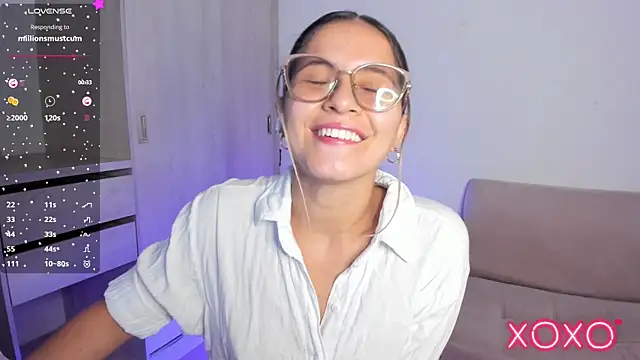 Lilacutte  online show from 21, 3, 2026