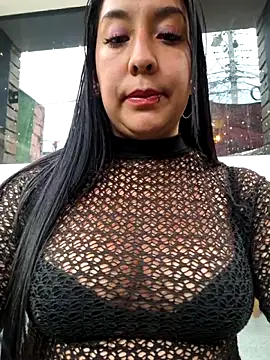 Snapshot of Bella_keny chatting on 7, 5, 2026 Bella keny online show from 7, 5, 2026
