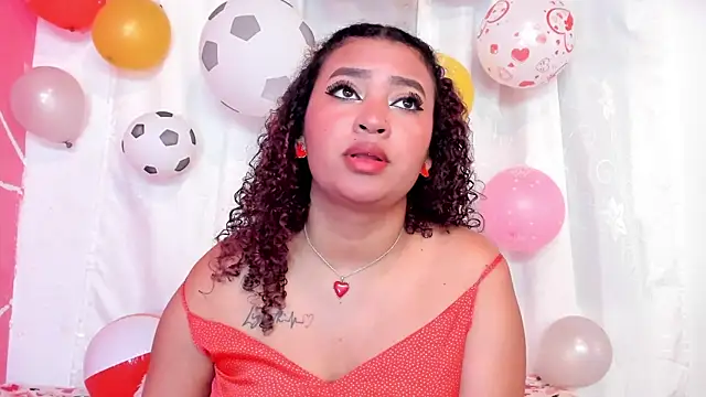 Snapshot of JessyZoe chatting on 15, 7, 2026 JessyZoe online show from 15, 7, 2026