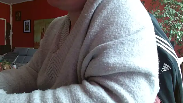 Snapshot of cruellaculdenfer67 chatting on 24, 3, 2026 cruellaculdenfer67 online show from 24, 3, 2026