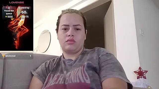 saramartinez1000 online show from 9, 12, 2024